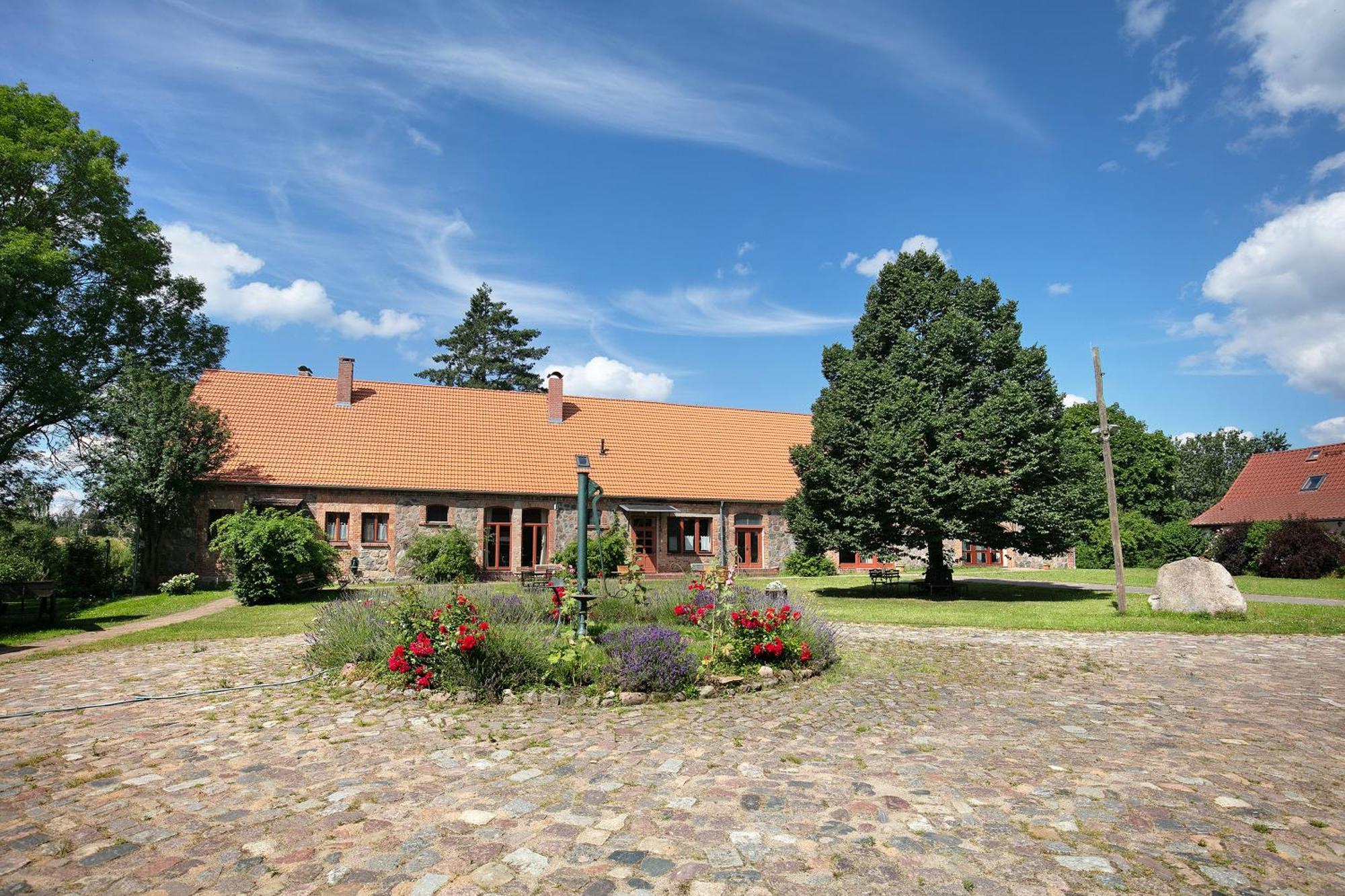 Apartment Hof Luisenau